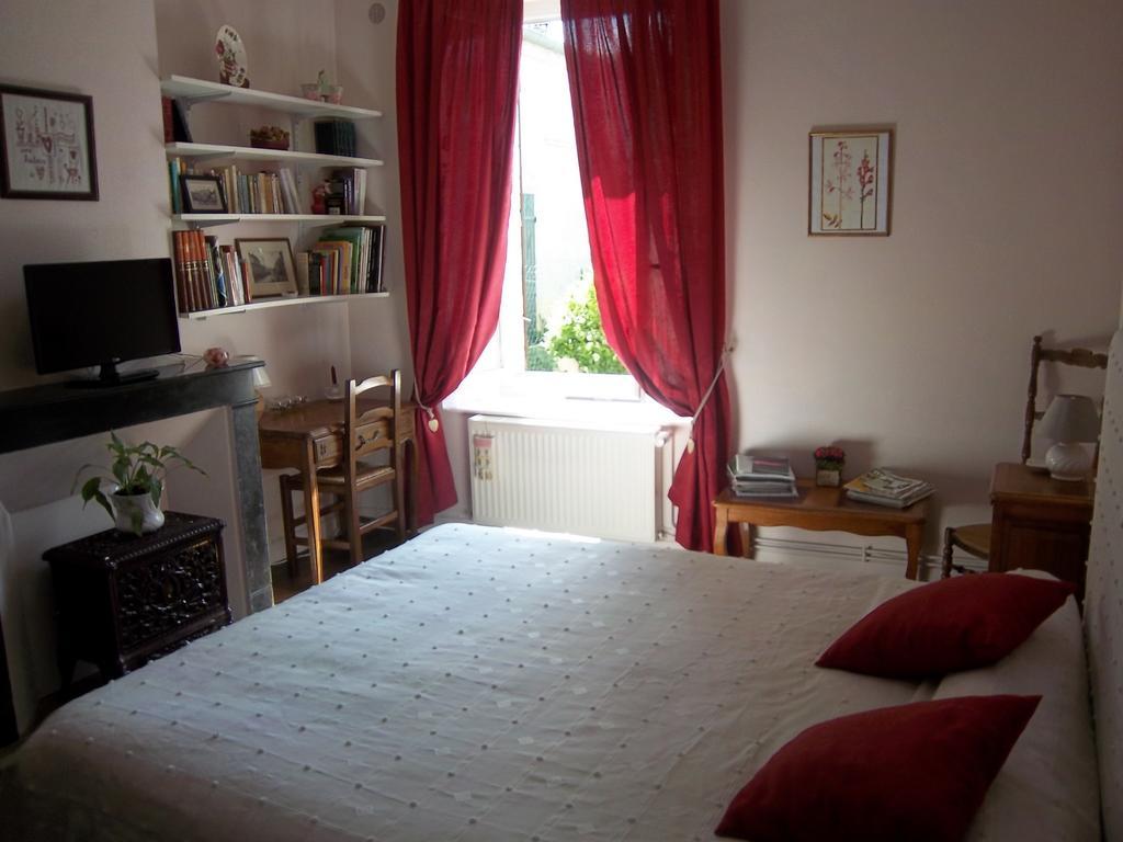 Le Relais De Marbot Apartment Бар-льо-Дюк Стая снимка